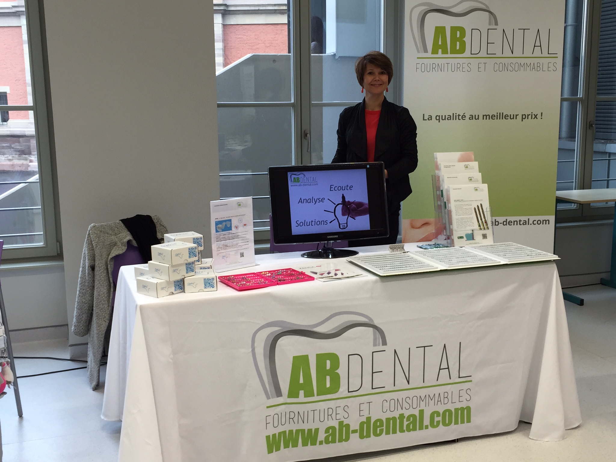 AB Dental, soutien des JPU 2017 à la faculté de chirurgie dentaire de Strasbourg